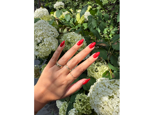 CND VIVID Color - Red Carpet